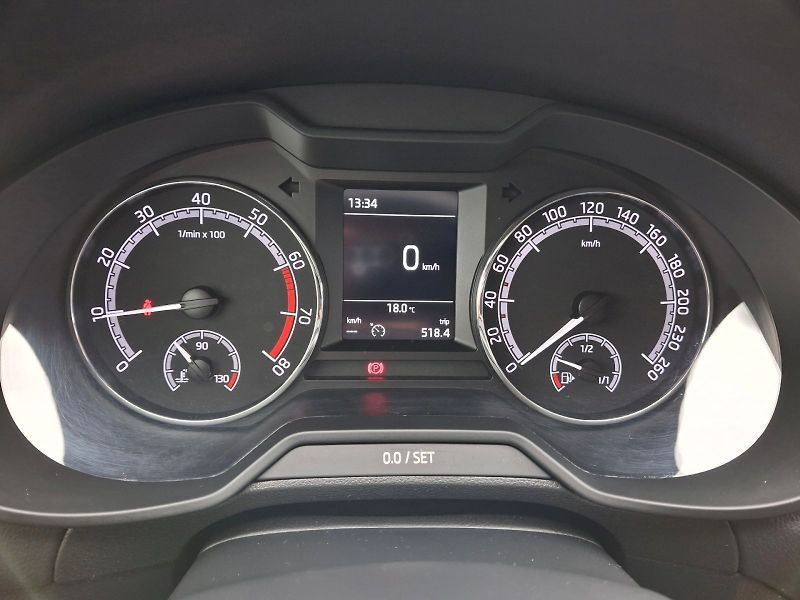 Škoda Octavia (2019) Ambition Plus 1,5TSi 110kW - fotka 16 z 33