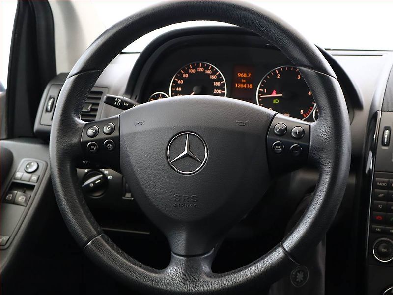 Mercedes-Benz Třídy A (2012) A 160 CDI , Automat, Tempomat - fotka 12 z 14