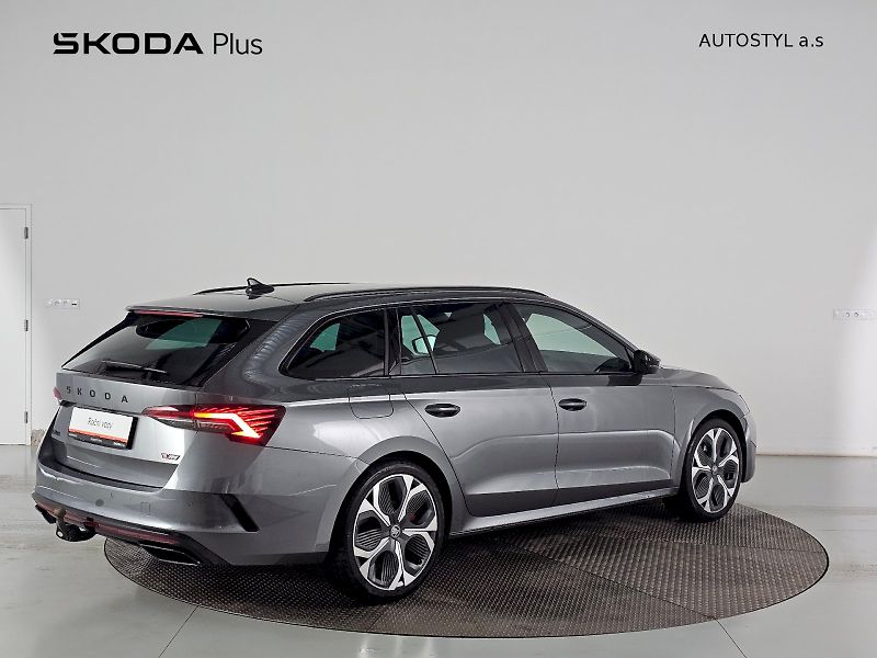 Škoda Octavia (2025) RS 2.0TSi 195Kw RS TAŽNÉ - fotka 2 z 30