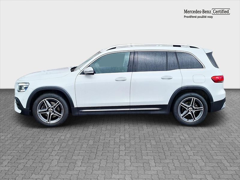 Mercedes-Benz GLB 200 4MATIC AMG Line - fotka 2 z 22