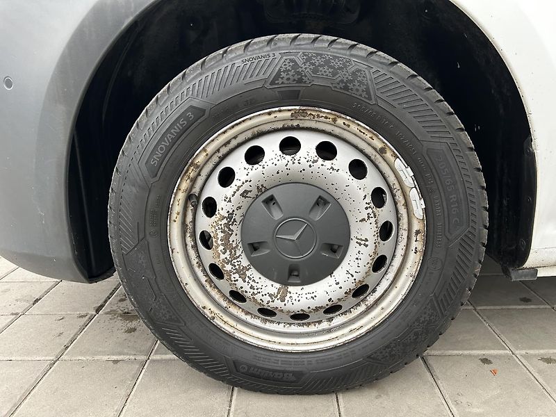 Mercedes-Benz Sprinter 2.1 CDI . - fotka 9 z 25
