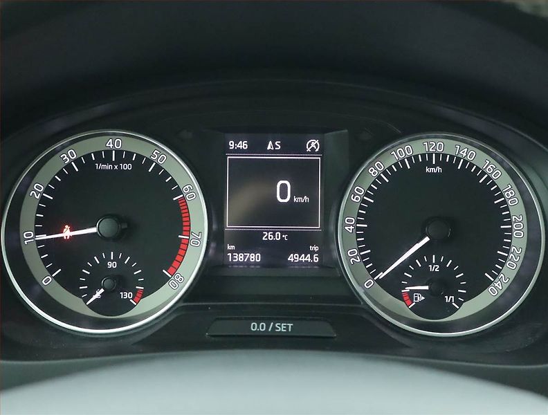 Škoda Rapid (2015) Ambition 1.2 TSI, Automat - fotka 11 z 16