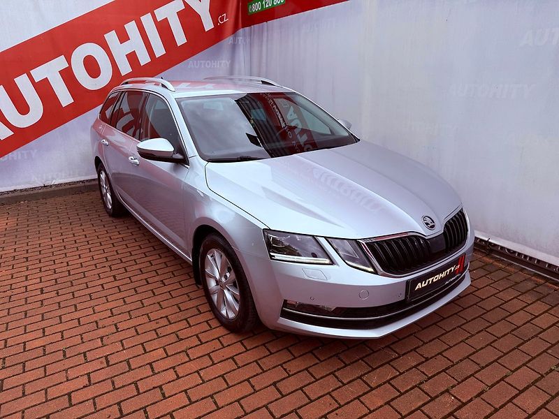 Škoda Octavia 2.0 TDi DSG Style, ČR - fotka 5 z 28