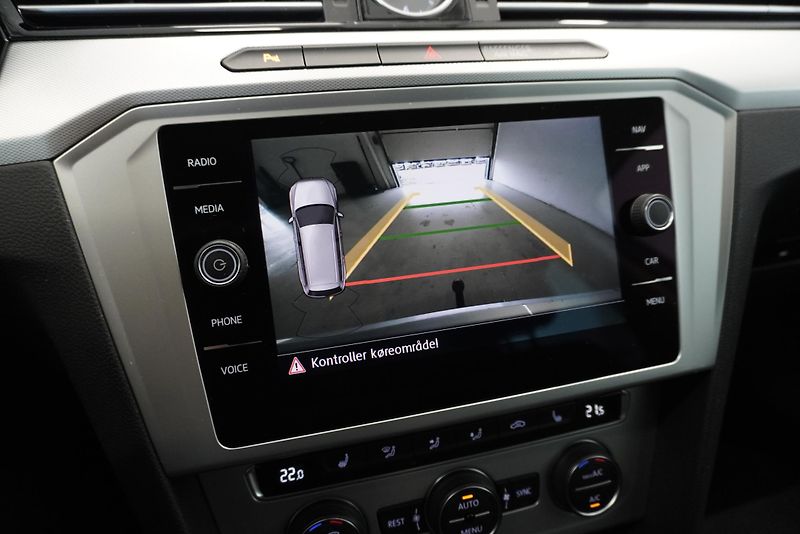 Volkswagen Passat (2019) PASSAT  1,5 TSI FACELIFT AUT. - fotka 23 z 30