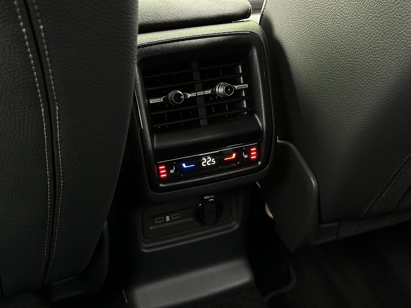 Škoda Kodiaq 2.0TDi 4x4 DSG Sportline 193PS - fotka 44 z 51