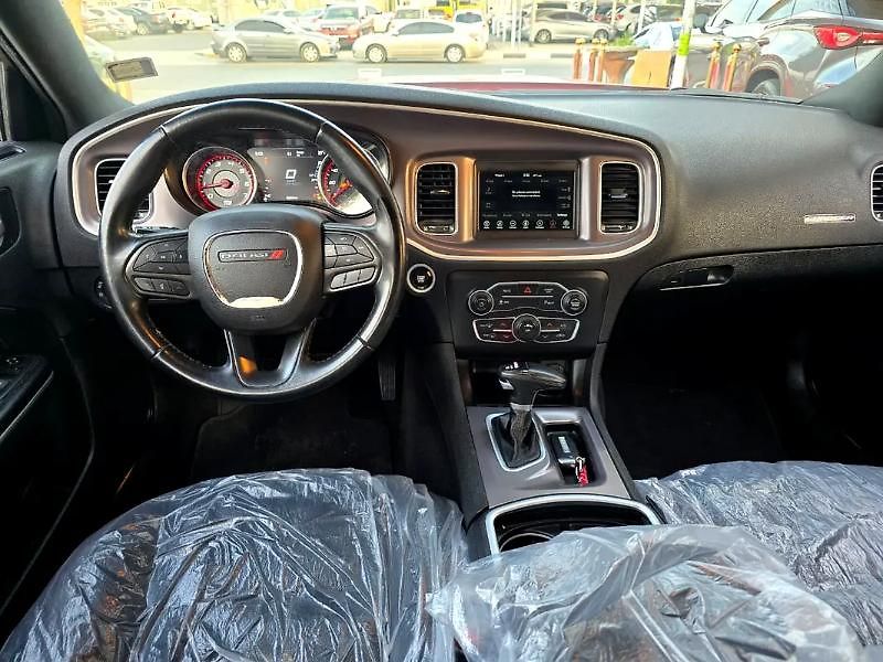 Dodge Charger (2022) Americký sedan s SRT kitem - fotka 10 z 14