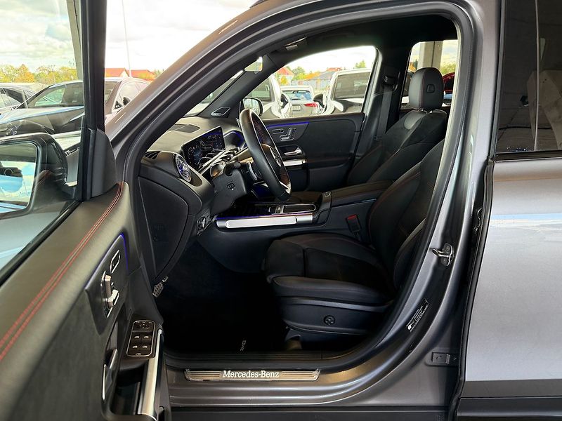 Mercedes-Benz GLB 200d AMG - fotka 11 z 21