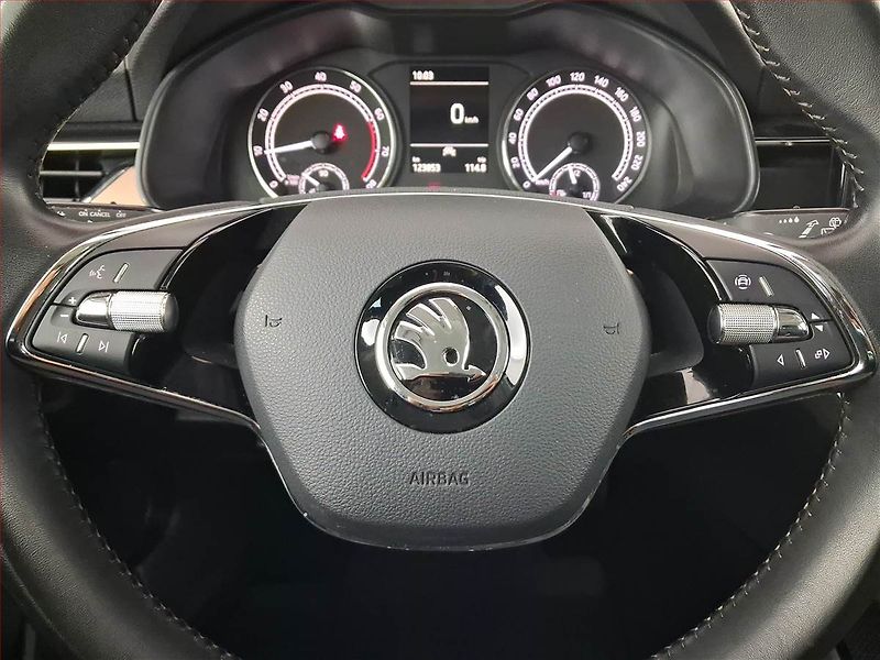 Škoda Scala (2022) Style 1.5 TSI, Serv.kniha - fotka 15 z 21