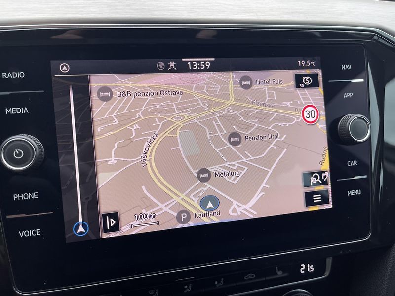 Volkswagen Passat 2.0TDi DSG 4x4 ELEGANCE-DPH-ČR - fotka 15 z 46