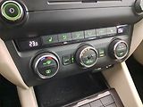 Škoda Octavia (2016) 2.0 TDI, Serv.kniha, Tempomat - náhled 13