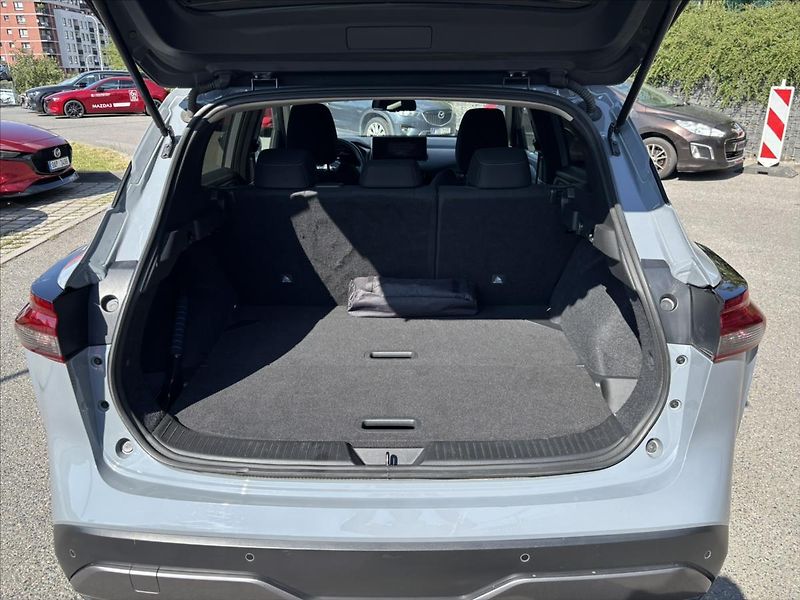 Nissan Qashqai 1,3 i AT N-Connecta - fotka 13 z 43