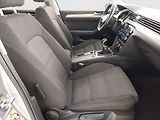 Volkswagen Passat (2019) 1.5 TSI, Tempomat - náhled 9