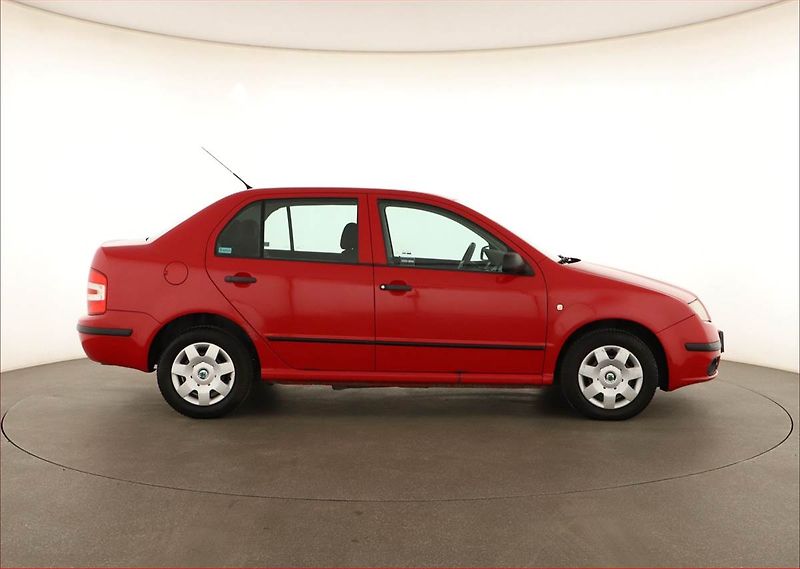 Škoda Fabia (2005) 1.2, nová STK, jezdí dobře - fotka 6 z 10
