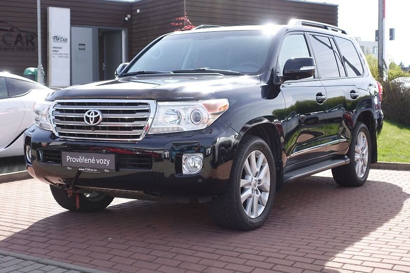 Toyota Land Cruiser 4.5D-4D V8 200kW 6A/T Lux+ - fotografie inzerátu