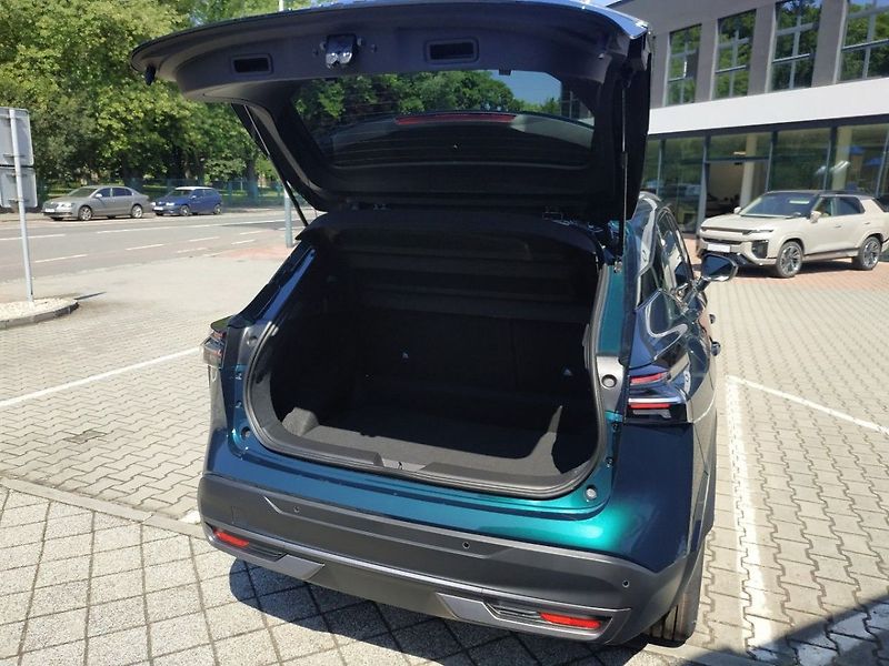 Nissan Qashqai 1.3T mHEV AT,4WD, ZADÁNO - fotka 24 z 25