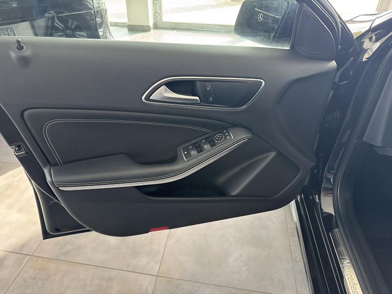 Mercedes-Benz Třídy A (2018) A180d NAVIGACE LED KAMERA - fotka 11 z 27