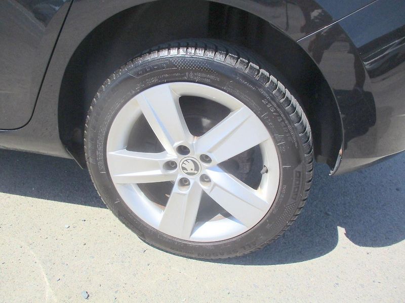 Škoda Fabia (2016) 1.2TSi ACT*BT+HF*L+Z PNEU - fotka 39 z 40