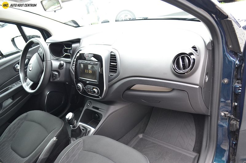 Renault Captur 1.3TCE   LIMITED - fotka 15 z 49
