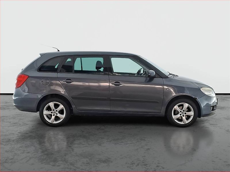 Škoda Fabia (2009) 1.6 16V, nová STK, Tažné - fotka 6 z 14