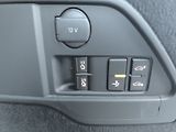 Volkswagen Touareg 3.0 TDi  R-Line - náhled 20