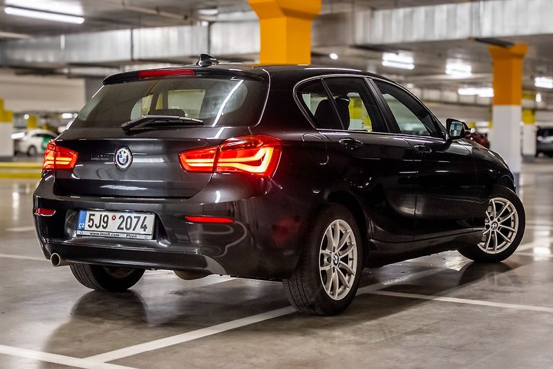 BMW Řada 1 d 2017 RWD MT/6 110kW - fotka 5 z 38