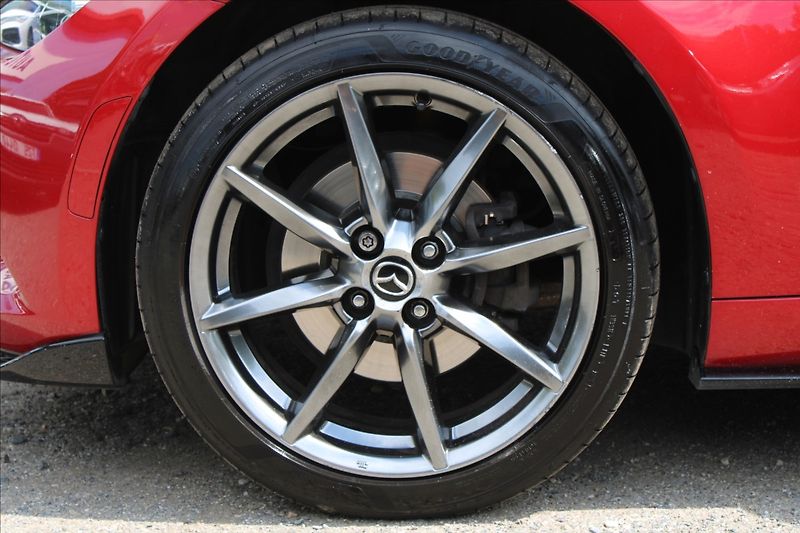 Mazda MX-5 2,0 i  RF,NOVÉ V ČR,1.MAJITEL - fotka 30 z 33