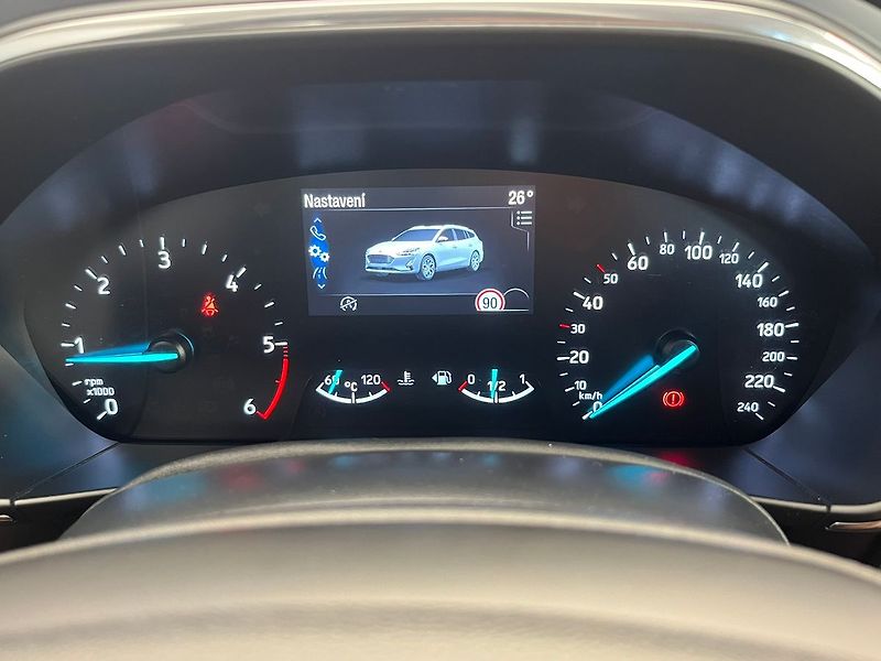 Ford Focus 2.0 EB Titanium manuál 110kW - fotka 54 z 76