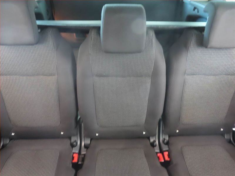Peugeot 5008 (2011) 1.6 HDi, Navi, Tempomat - fotka 10 z 14