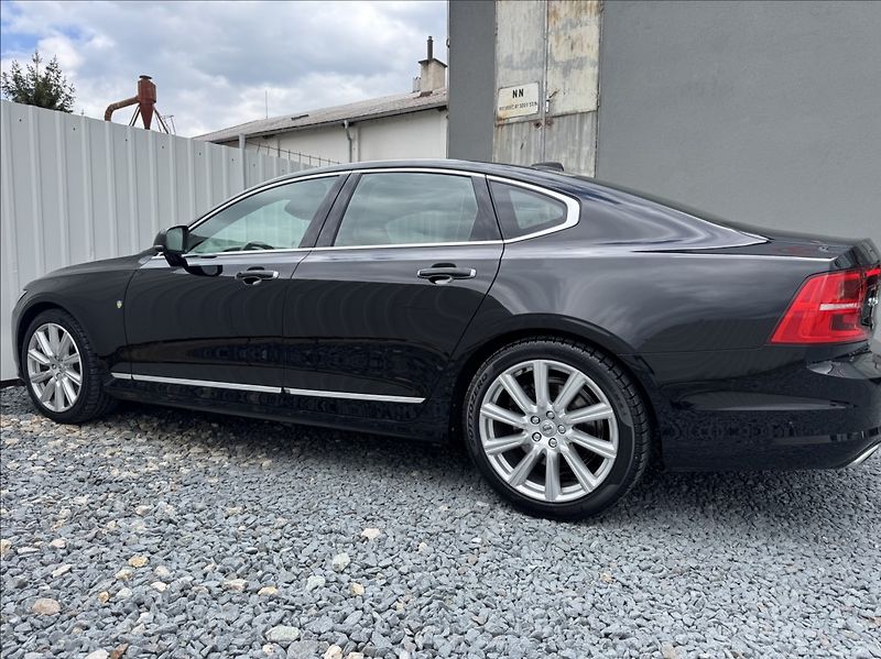 Volvo S90 2,0 D5 AWD INSCRIPTION DPH ČR - fotka 19 z 50