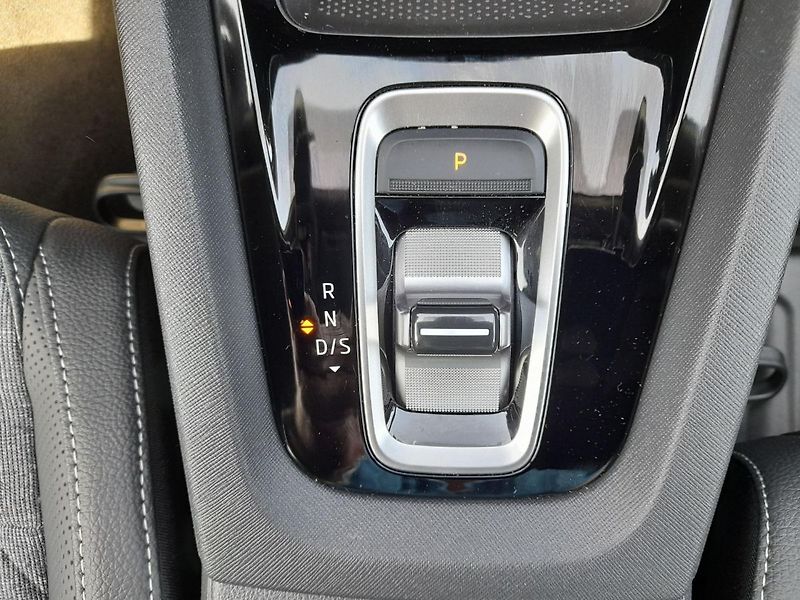 Škoda Octavia Sportline M-HEV 1.5 TSI 110kW - fotka 17 z 20
