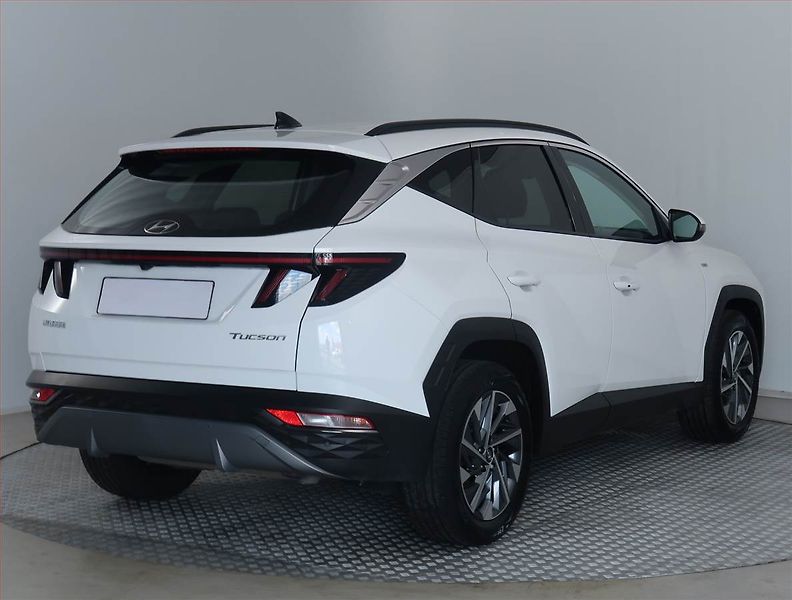 Hyundai Tucson (2024) 1.6 T-GDI 48V MHEV - fotka 5 z 19