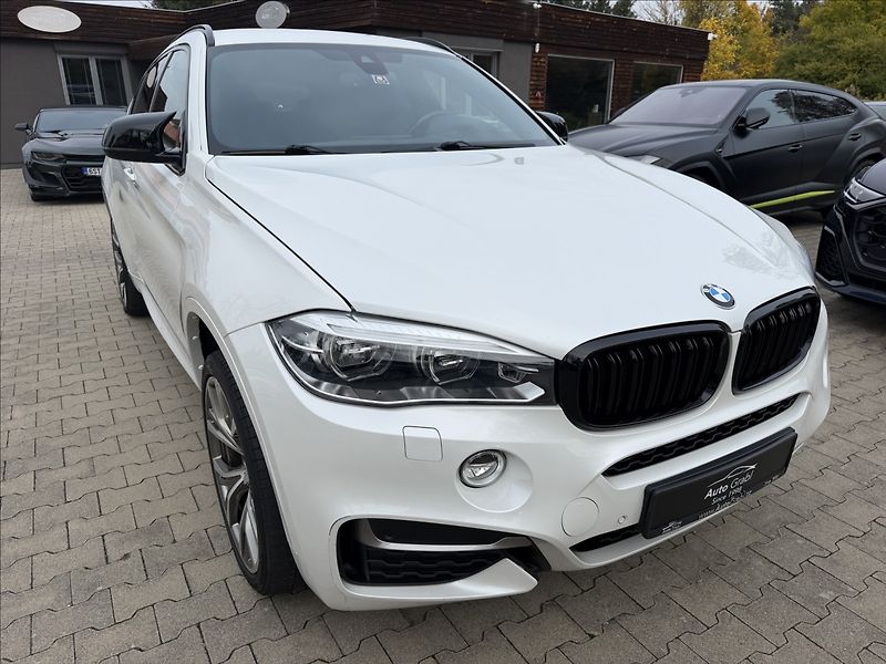 BMW X6 M50d Xdrive - fotka 2 z 30