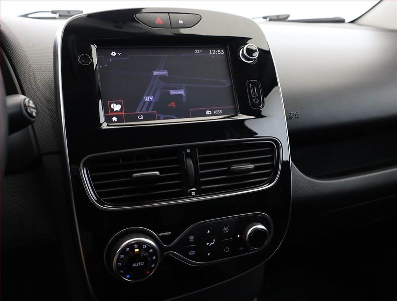 Renault Clio (2017) 1.2 TCe, Serv.kniha, Kůže - fotka 10 z 19