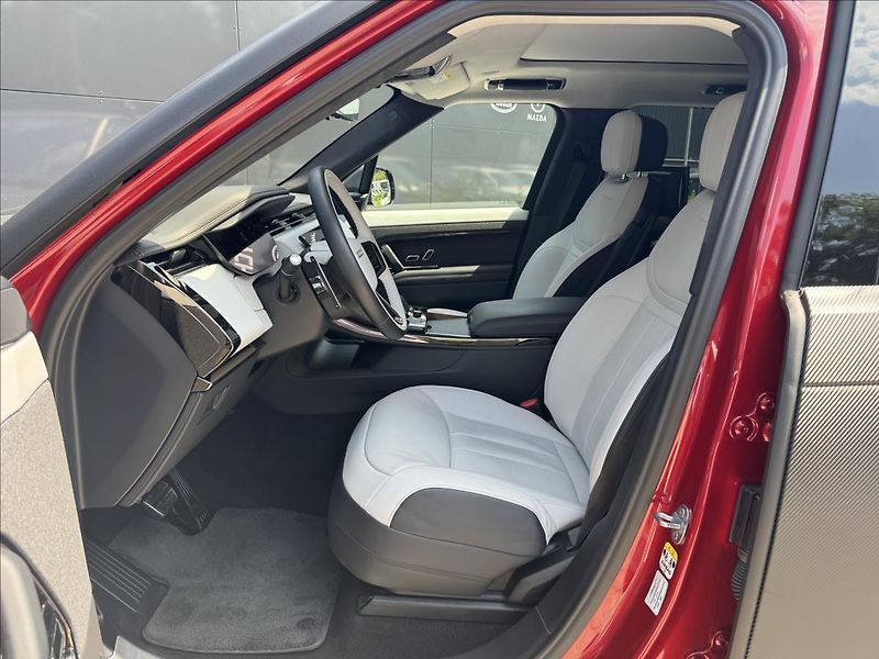 Land Rover Range Rover Sport 3,0 D350 AUTOBIOGRAPHY AWD - fotka 11 z 35