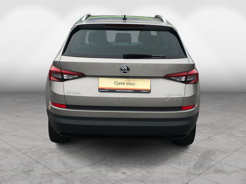 Škoda Kodiaq 2,0 TDI 4x4 Style - fotka 9 z 30