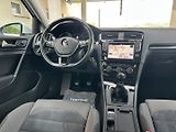 Volkswagen Golf (2017) 2.0TDi PO SERVISU,APP,PANORAMA - náhled 9