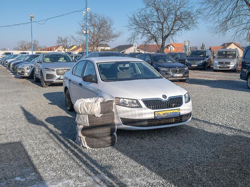 Škoda Octavia (2014) ČR 1.2TSI – 2x PNEU - fotka 3 z 38
