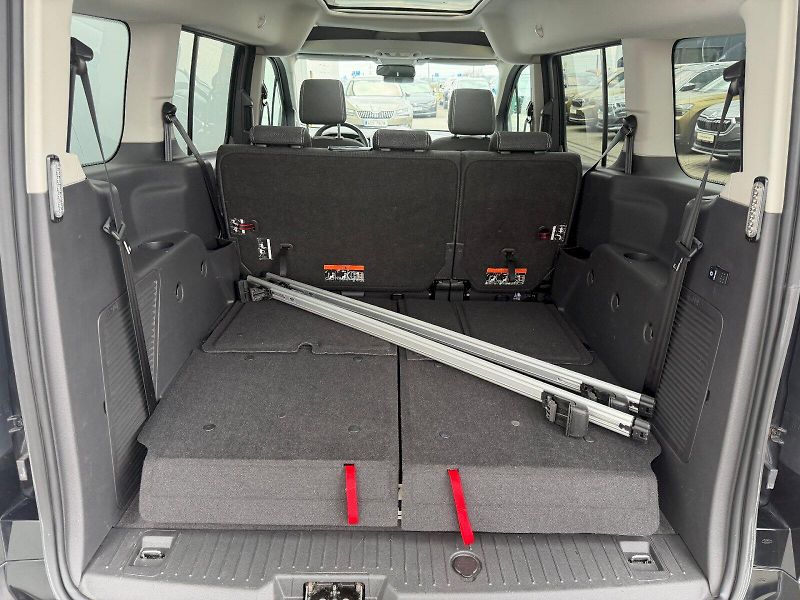 Ford Tourneo Connect (2017) 1.5 TDCi 88kW Titanium 7 míst - fotka 34 z 35