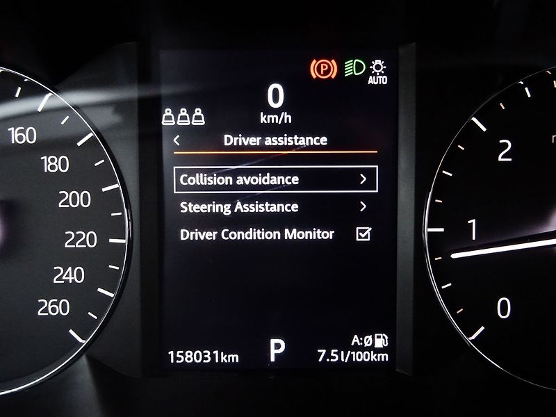 Land Rover Range Rover Evoque 2.0D 150 AWD A/T Kamera - fotka 15 z 31