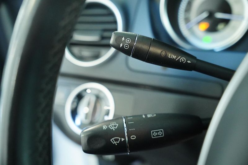 Mercedes-Benz Třídy C - fotka 16 z 26