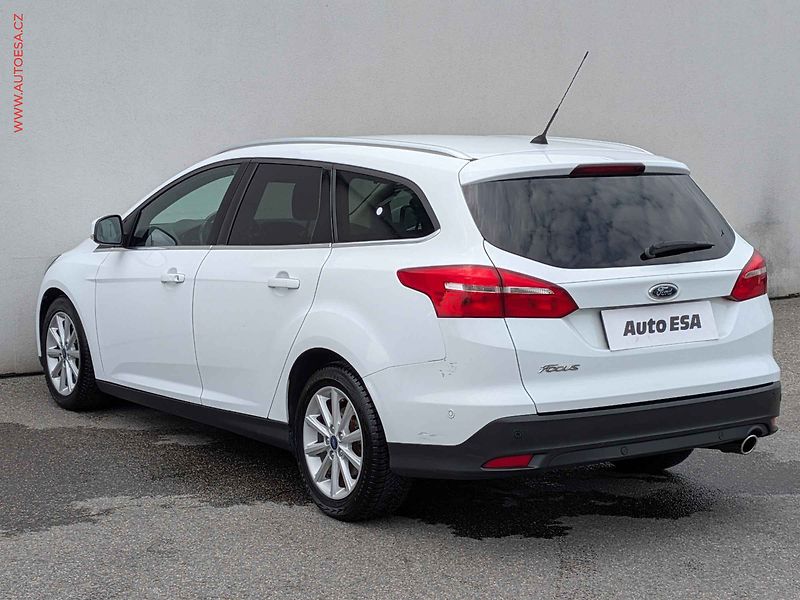 Ford Focus (2016) 2.0 TDCI, ČR, AT, bixen - fotka 4 z 18