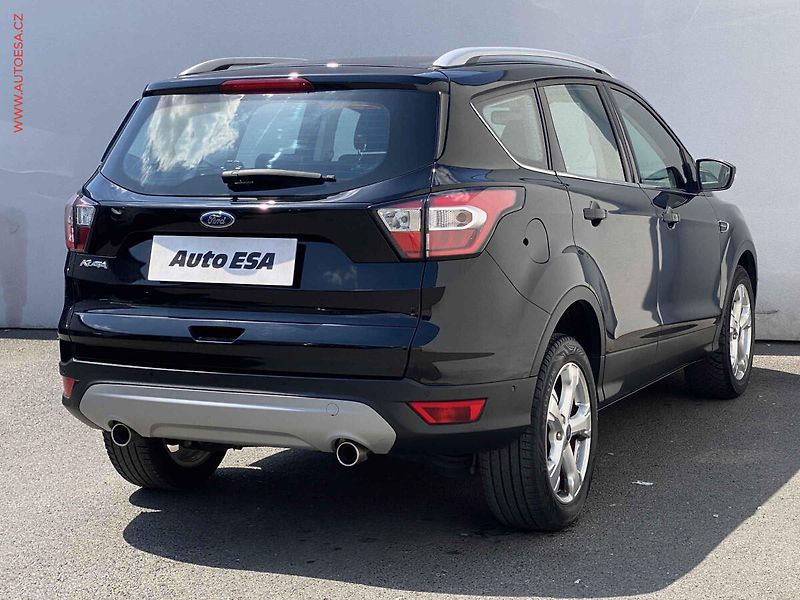 Ford Kuga (2019) 1.5 EB, Titanium, AT, navi - fotka 4 z 19