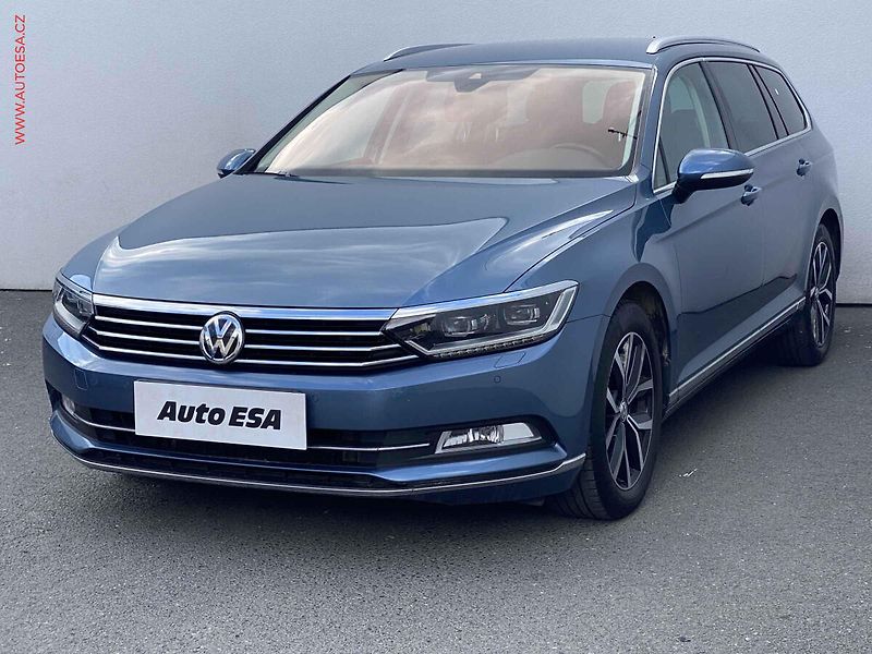 Volkswagen Passat (2016) 2.0 TDi, Highline, DSG, LED - fotka 3 z 20