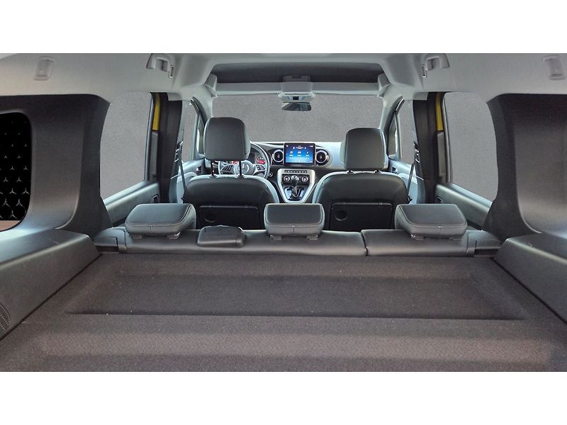 Mercedes-Benz Třídy T 180d PROGRESSIVE automat - fotka 21 z 25