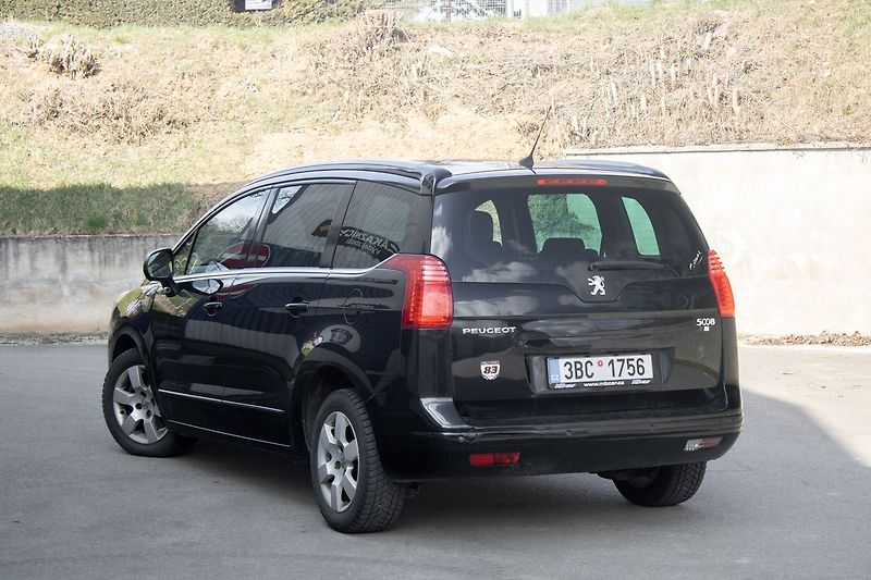 Peugeot 5008 - fotka 7 z 28