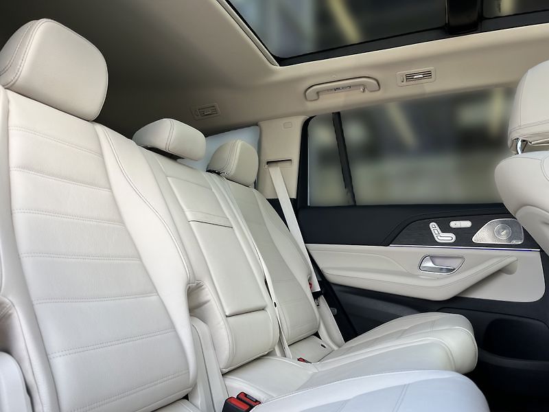 Mercedes-Benz GLS 450 d 4MATIC AMG Line - fotka 17 z 19