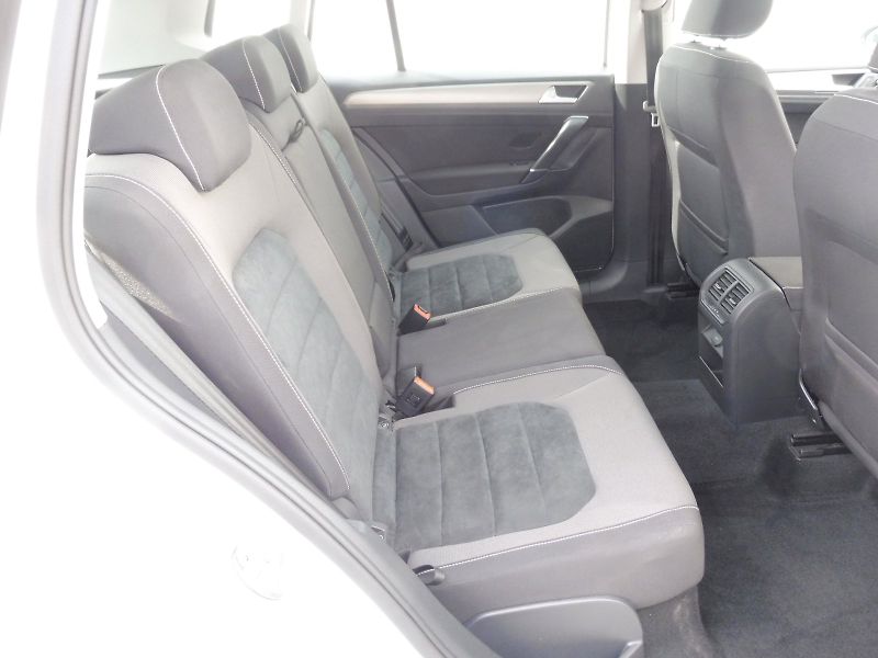 Volkswagen Golf Sportsvan (2018) Comfort Edition 1,4 TSI 92kW - fotka 17 z 24