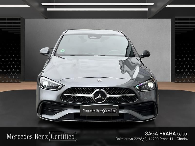 Mercedes-Benz Třídy C C-Třída 220 d 4MATIC AMG Editi - fotka 2 z 21