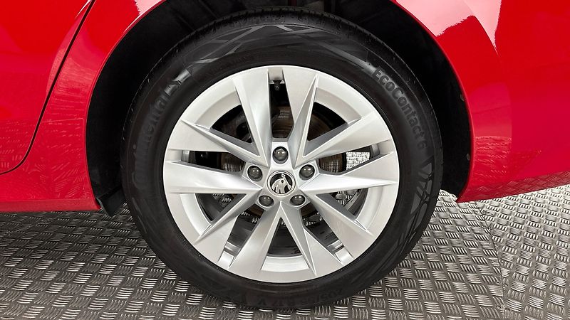 Škoda Octavia 1.5 TSI E-Tec DSG Style - fotka 19 z 26
