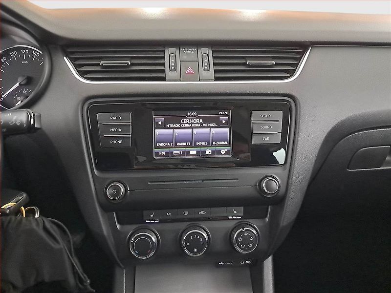 Škoda Octavia (2015) 1.6 TDI, ČR,1.maj, Tempomat - fotka 12 z 17